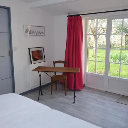 Autour D'Un Puits, Gite 4/5 Personnes * Marsilly (Charente-Maritime)